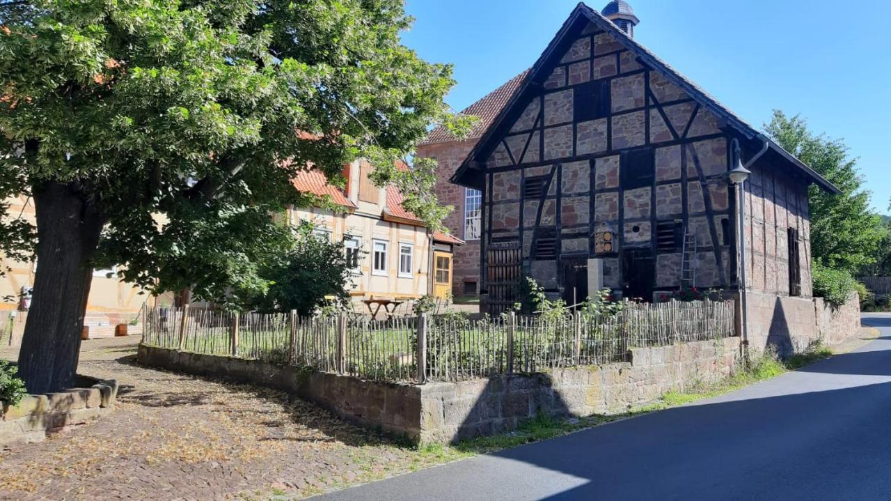 Alte Dorfschule *
